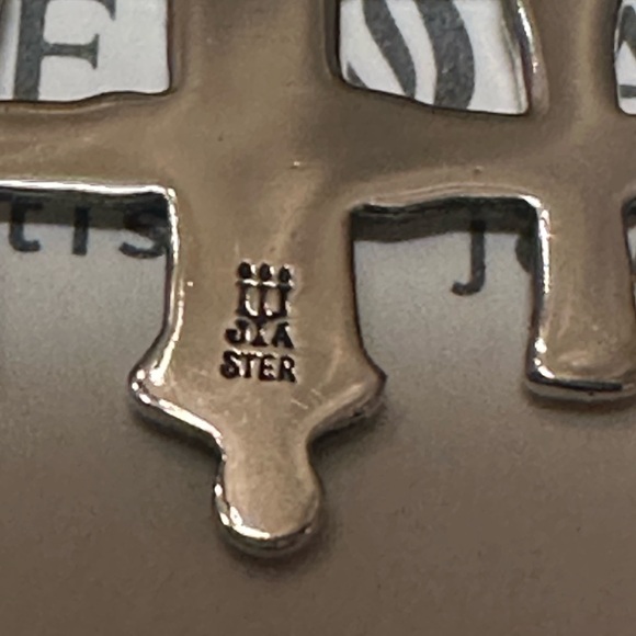 Retired James Avery Jerusalem Cross Pendant 925 Sterling Silver - Unisex. 6.57g - Picture 3 of 7